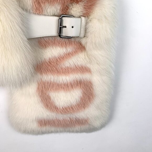 Fendi Fox Fur & Silk Womens Scarf With Buckle White & Pink - Picture 3 of 7